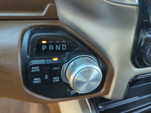 Used 2021 RAM 1500 Laramie image 15