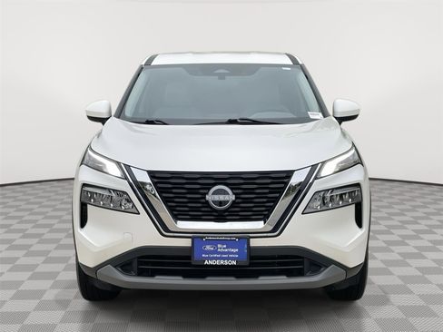 Used 2023 Nissan Rogue SV AWD/4WD image 4
