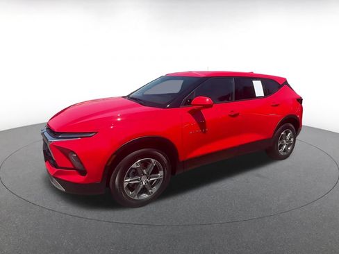 Used 2026 Chevrolet Blazer LT AWD/4WD image 7