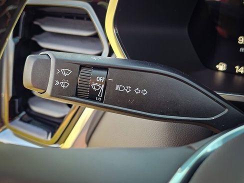 New 2026 GMC Canyon Elevation w/ Convenience Package image 19