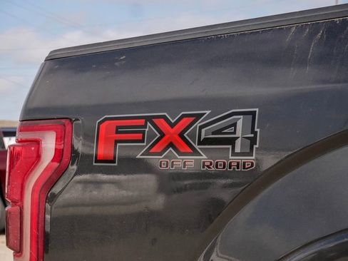 Used 2015 Ford F150 Platinum w/ Equipment Group 701A Luxury image 12