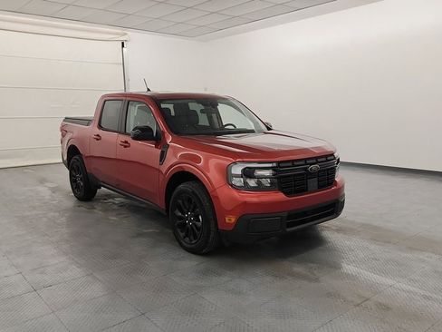 Used 2024 Ford Maverick Lariat w/ Black Appearance Package image 1