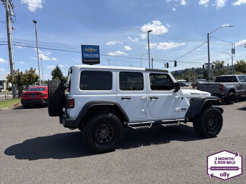 Used 2023 Jeep Wrangler Unlimited Sport AWD/4WD image 6