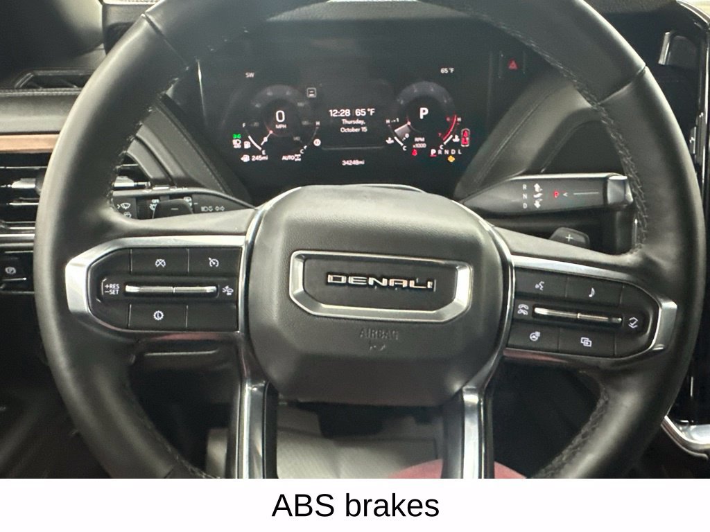 Used 2025 GMC Yukon XL Denali AWD/4WD image 39