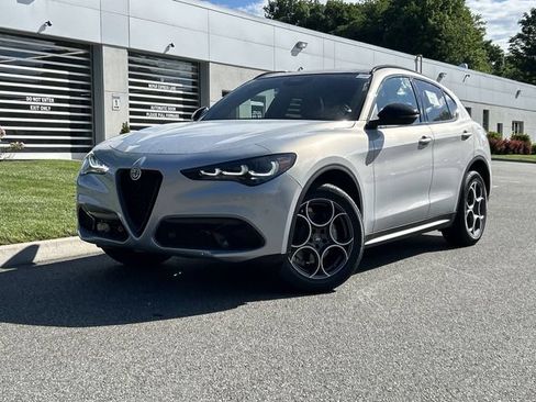 New 2026 Alfa Romeo Stelvio Sprint w/ Convenience Package AWD/4WD image 1