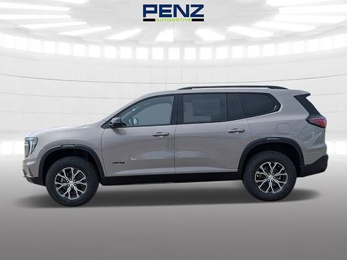 New 2026 GMC Acadia AT4 w/ LPO, Floor Liner Package AWD/4WD image 3