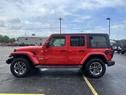 Used 2020 Jeep Wrangler Unlimited Sahara image 4