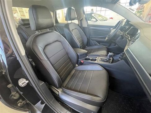 Used 2023 Volkswagen Jetta SE image 22