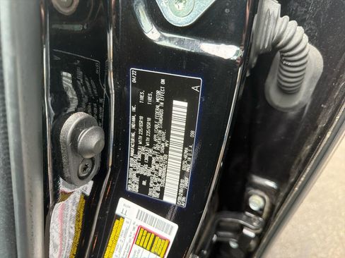 Used 2022 Toyota Highlander XLE image 34