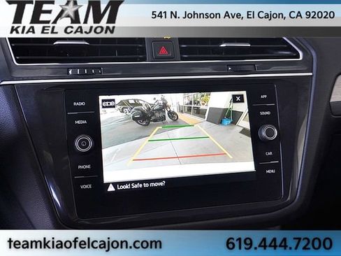 Used 2021 Volkswagen Tiguan SE FWD image 27