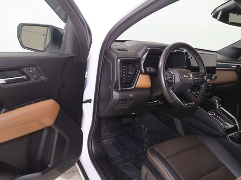 Used 2023 GMC Canyon AT4 w/ AT4 Premium Package AWD/4WD image 51