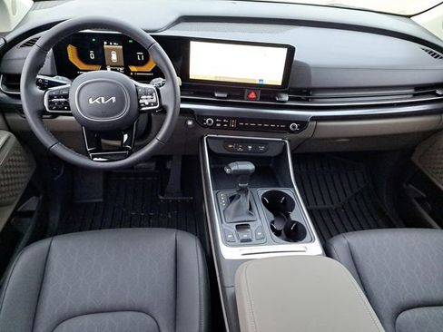 New 2026 Kia Carnival image 21