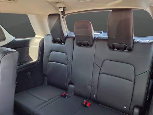 New 2026 Nissan Pathfinder SL AWD/4WD image 17