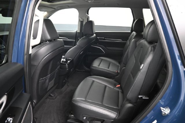 Used 2024 Kia Telluride S w/ S Sunroof Package AWD/4WD image 10
