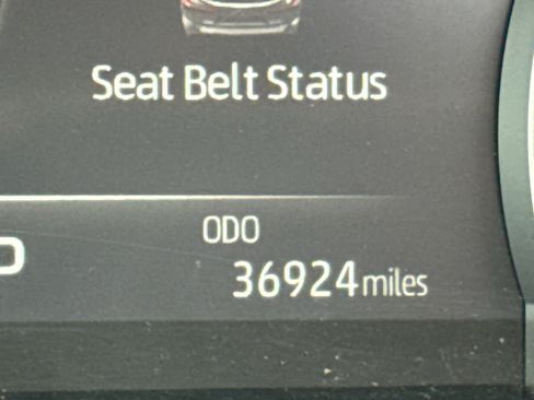 Used 2022 Toyota Highlander XLE image 13