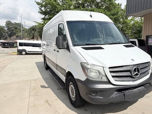 Used 2015 Mercedes-Benz Sprinter 2500 image 8
