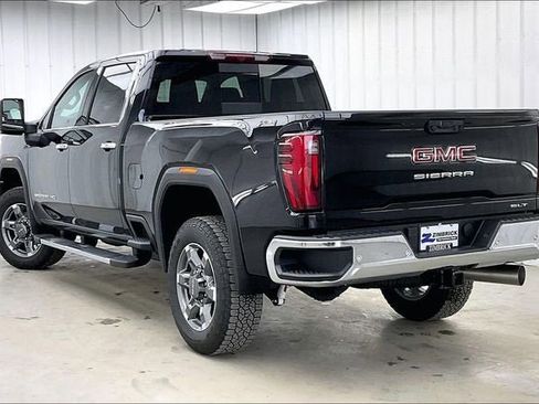New 2026 GMC Sierra 2500 SLT w/ SLT Premium Package image 5