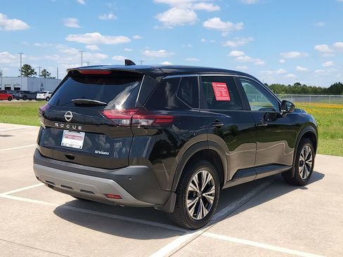 Certified 2023 Nissan Rogue SV AWD/4WD image 5