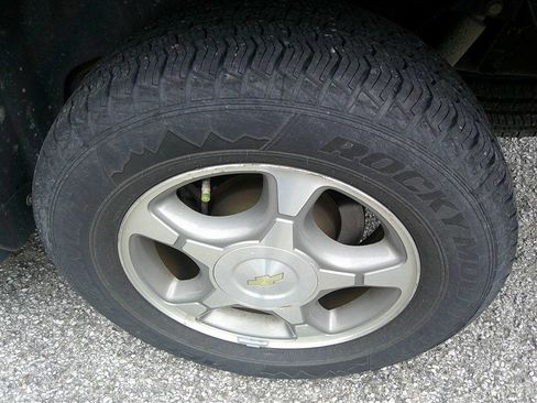 Used 2004 Chevrolet TrailBlazer 4WD w/ LT Preferred Equipment Group image 21