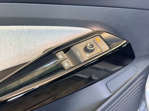 New 2026 Volkswagen ID.4 Pro AWD/4WD image 23
