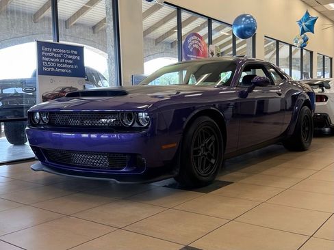 Used 2023 Dodge Challenger SRT Hellcat Redeye RWD image 4
