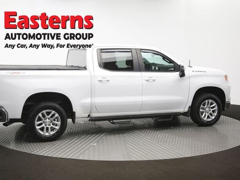 Used 2023 Chevrolet Silverado 1500 LT AWD/4WD image 44