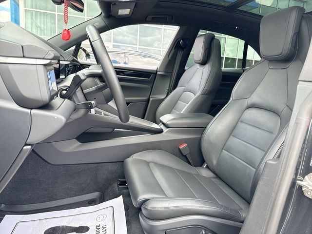 Used 2024 Porsche Macan 4 Electric AWD/4WD image 11