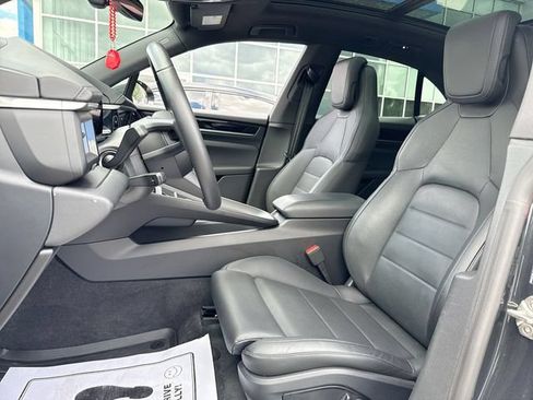 Used 2024 Porsche Macan 4 Electric AWD/4WD image 11