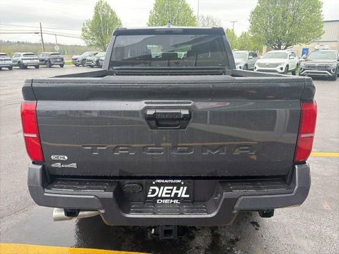 New 2026 Toyota Tacoma SR5 AWD/4WD image 6
