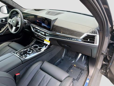 New 2027 BMW X7 xDrive40i AWD/4WD image 13
