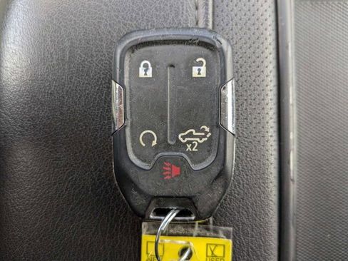 Used 2022 Chevrolet Silverado 1500 High Country AWD/4WD image 30