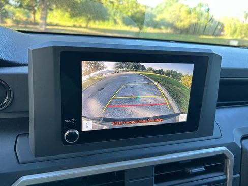 Used 2024 Toyota Tacoma SR image 23