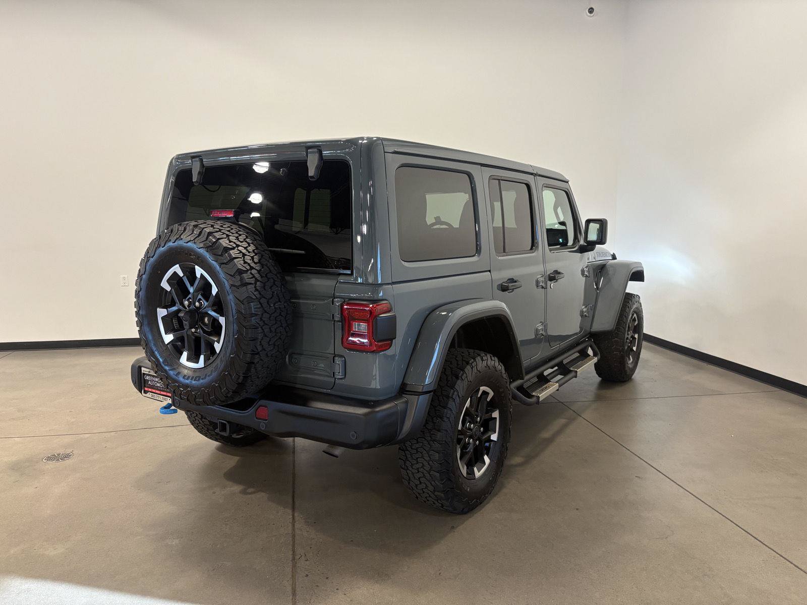 Used 2024 Jeep Wrangler Unlimited Rubicon 4xe AWD/4WD image 3