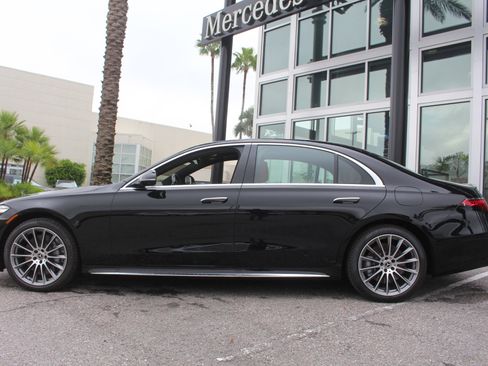 New 2026 Mercedes-Benz S 580e 4MATIC Sedan image 3