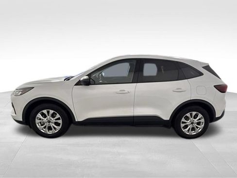 Used 2025 Ford Escape Active FWD image 5