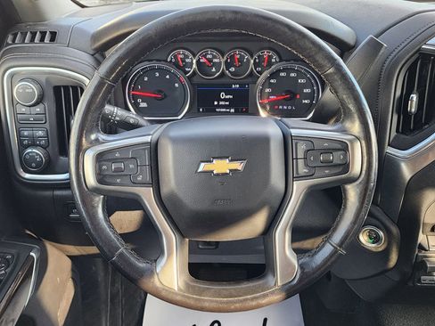 Used 2022 Chevrolet Silverado 2500 LT w/ Convenience Package image 19