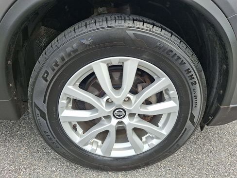 Used 2019 Nissan Rogue SV AWD/4WD image 8