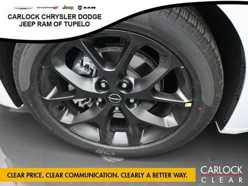 New 2026 Chrysler Pacifica Limited w/ Uconnect Theater Family Group image 51