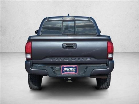 Used 2018 Toyota Tacoma SR w/ SR Convenience Package image 7