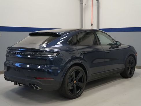 Certified 2026 Porsche Cayenne Coupe AWD/4WD image 9