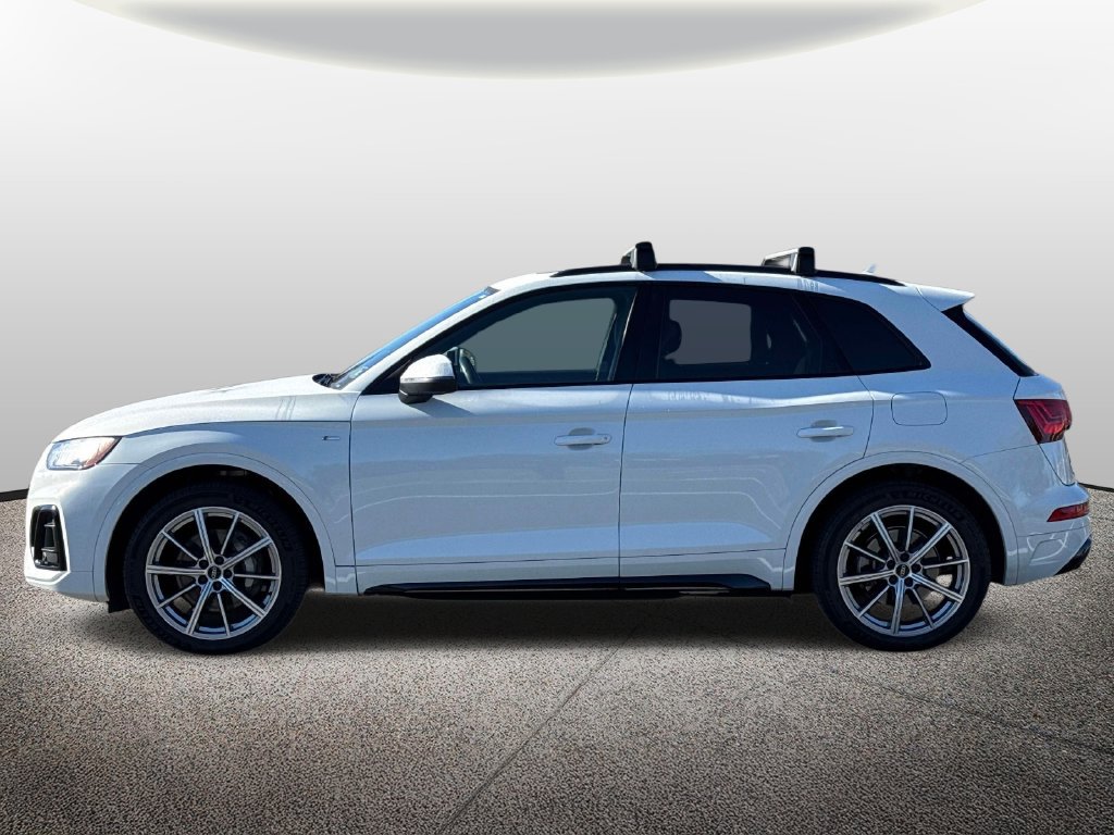 Used 2023 Audi Q5 e Premium Plus AWD/4WD image 3