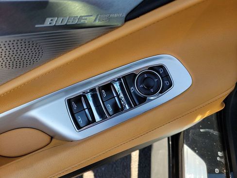 Used 2021 Chevrolet Corvette Stingray Preferred Conv w/ Chrome Exterior Badge Package RWD image 9