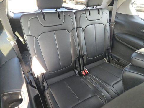 Certified 2022 Jeep Grand Cherokee L Limited AWD/4WD image 10