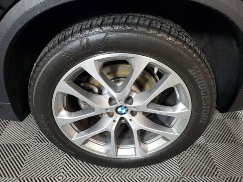 Used 2023 BMW X5 sDrive40i w/ Premium Package image 12