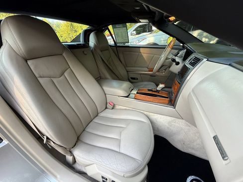 Used 2006 Cadillac XLR RWD image 36