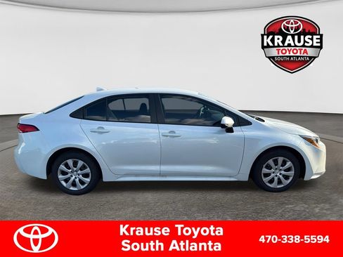 Used 2026 Toyota Corolla LE FWD image 9