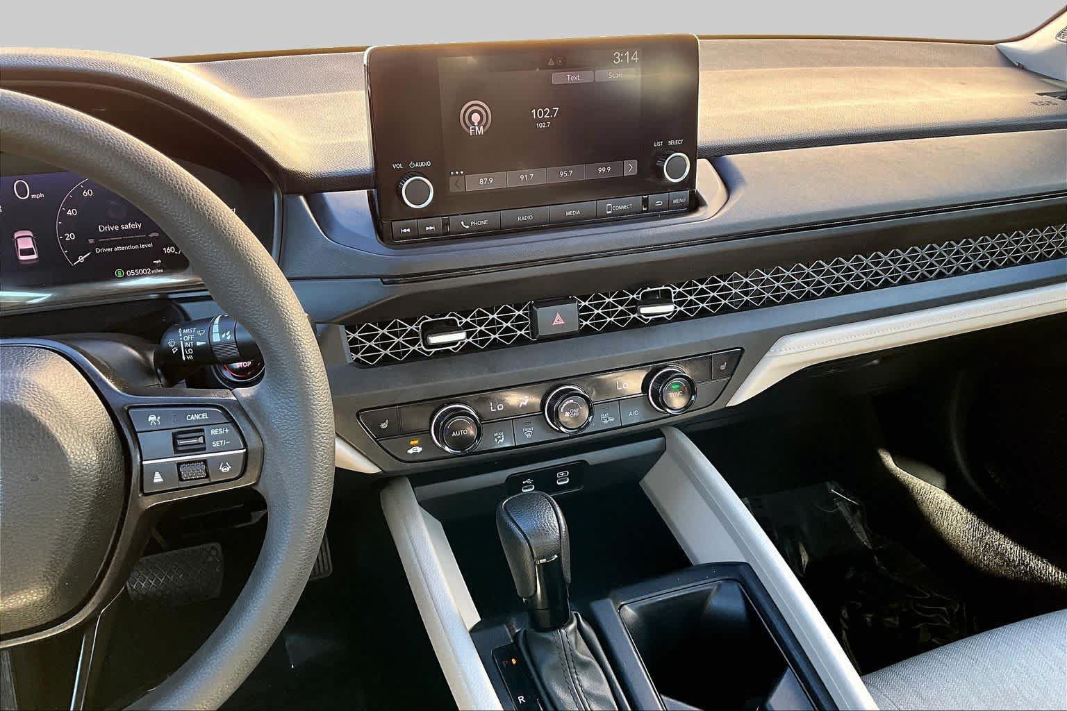 Used 2023 Honda Accord EX image 7