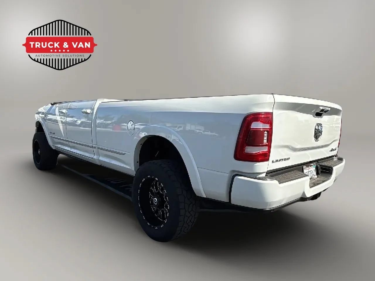 Used 2021 RAM 3500 Limited AWD/4WD image 4