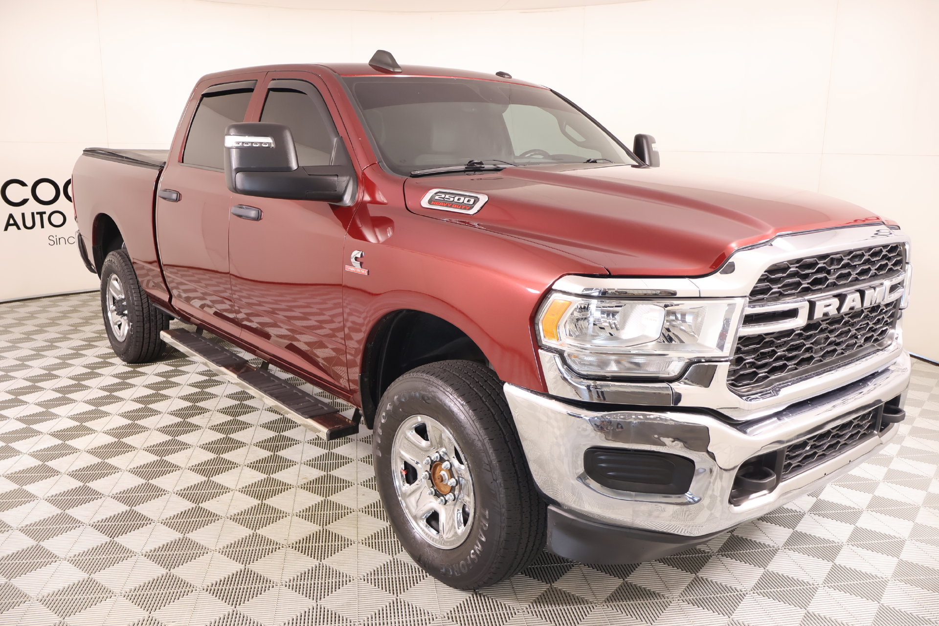 Used 2024 RAM 2500 Tradesman w/ Chrome Appearance Group AWD/4WD image 1