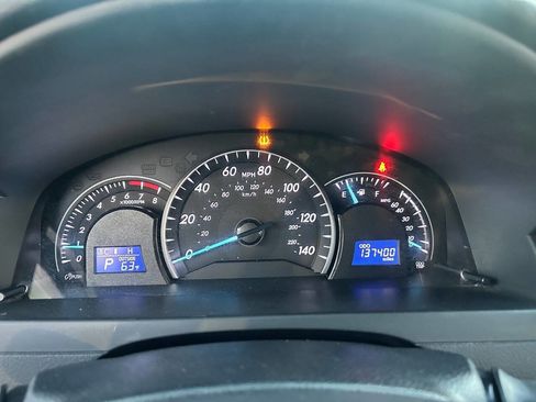 Used 2012 Toyota Camry LE image 18